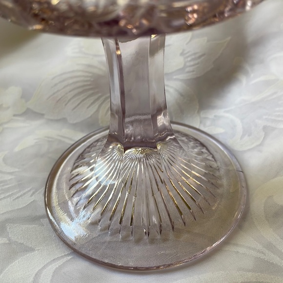 Antique EAPG Glass tinted Amethyst & Gold color footed compote - Picture 3 of 10